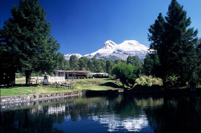 Iztaccihuatl-Popocatepetl 0009 - Habibi World Travel & Tour